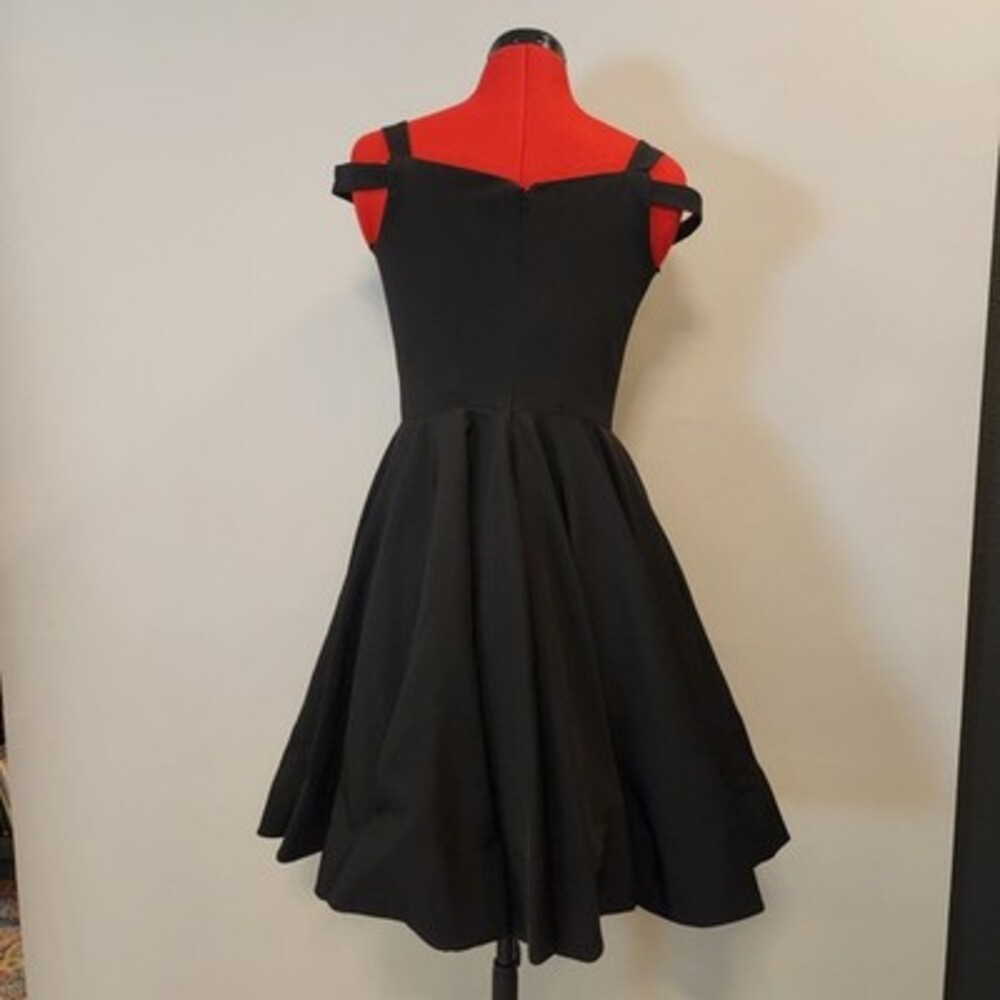 Ieena for Mac Duggal Black Cold Shoulder Fit n Flare Skater Cocktail Dress 8 - Picture 2 of 6
